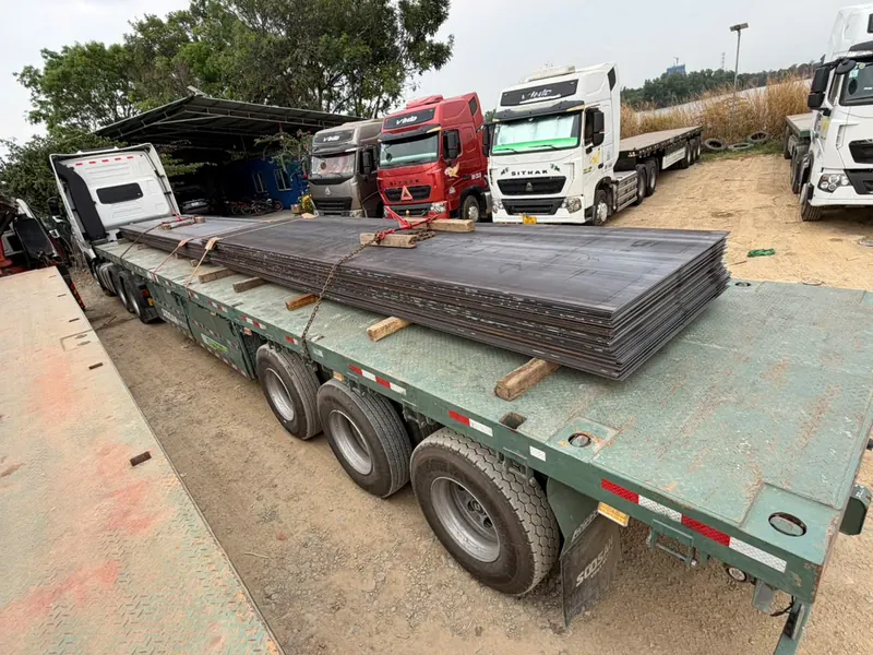 Hoạt động vận tải hàng nặng Tuấn Kiệt
